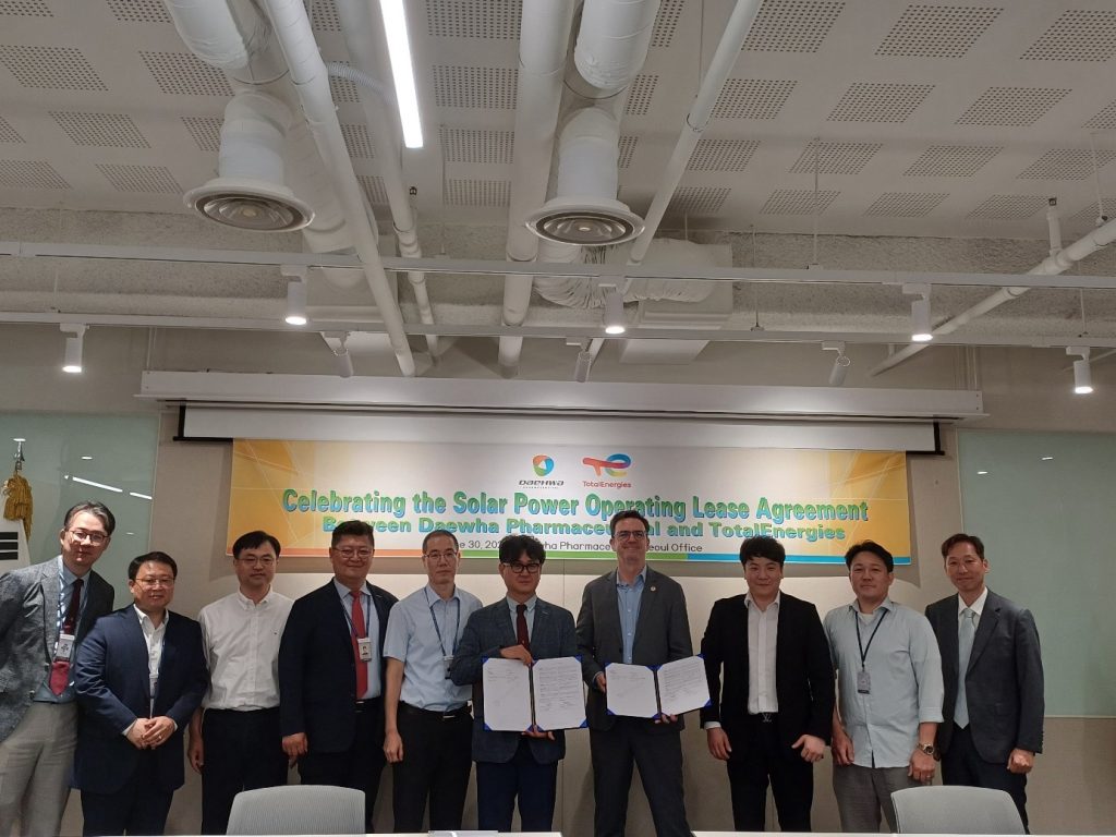 signing ceremony between TotalEnergies and Daehwa Pharmaceutical